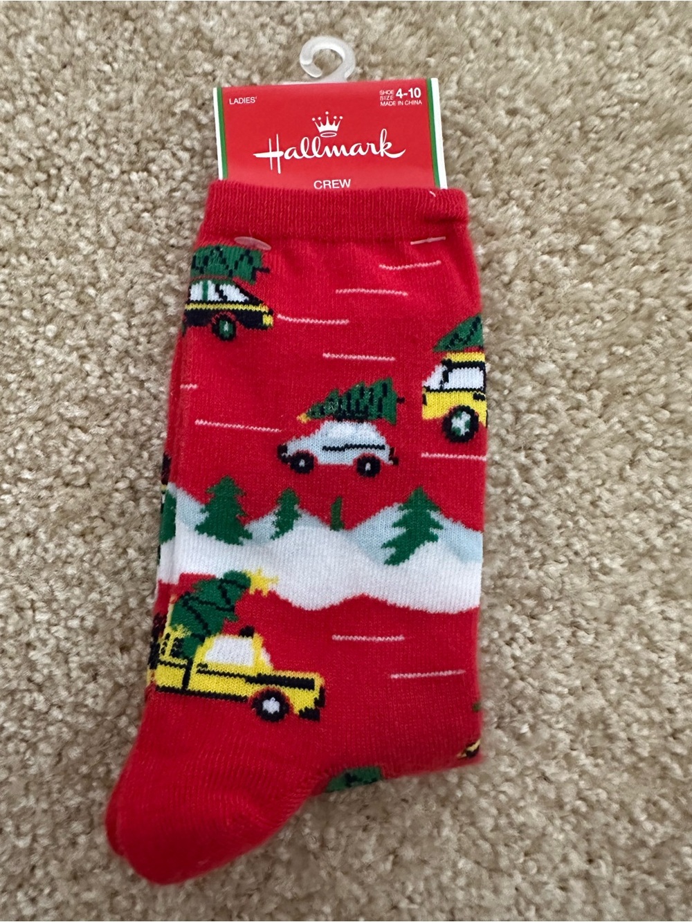 NWT Hallmark Christmas Crew Socks Trees in Trucks